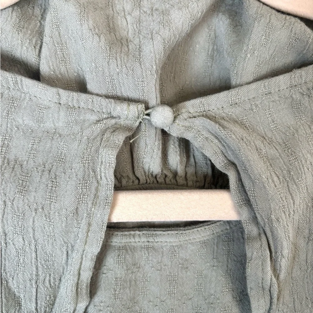 AE Babydoll Tunic Top Sage Green 3/4 Sleeves Boho Tiered Keyhole Back - Picture 4 of 7